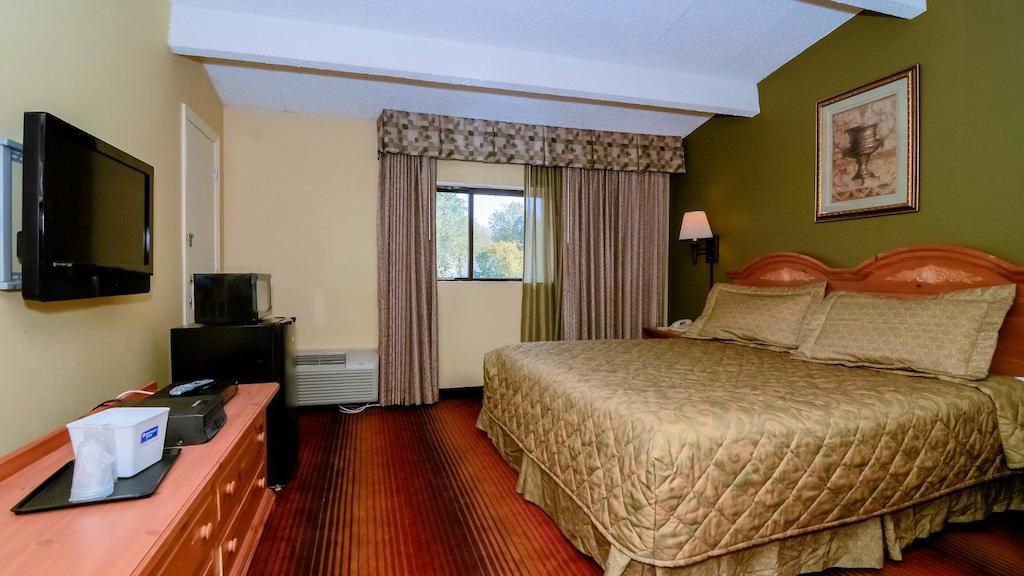 Rodeway Inn Huntington Station - Melville Dış mekan fotoğraf