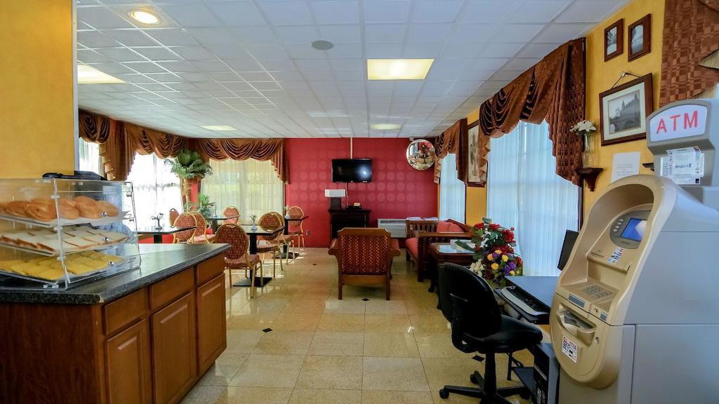 Rodeway Inn Huntington Station - Melville Dış mekan fotoğraf