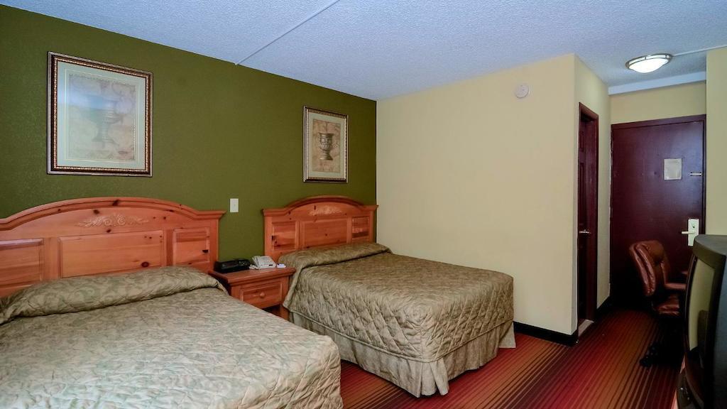 Rodeway Inn Huntington Station - Melville Dış mekan fotoğraf