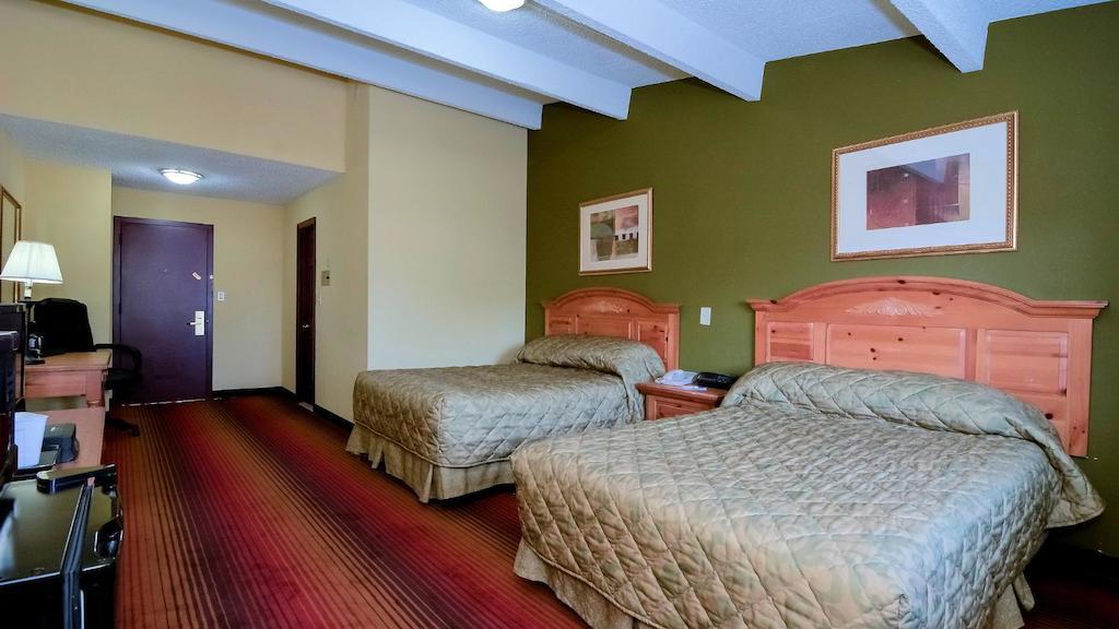 Rodeway Inn Huntington Station - Melville Dış mekan fotoğraf