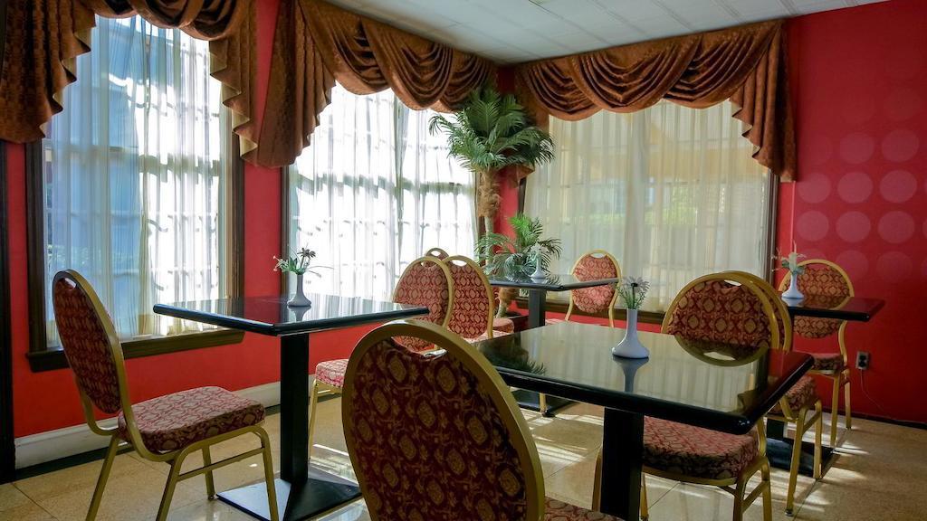 Rodeway Inn Huntington Station - Melville Dış mekan fotoğraf