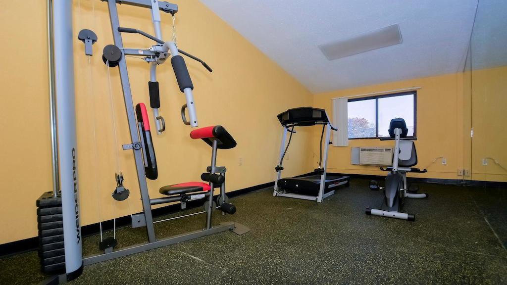 Rodeway Inn Huntington Station - Melville Dış mekan fotoğraf